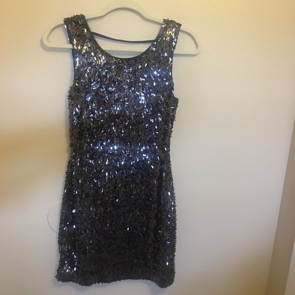 Express sequin cocktail dress - Picture 2 of 4
